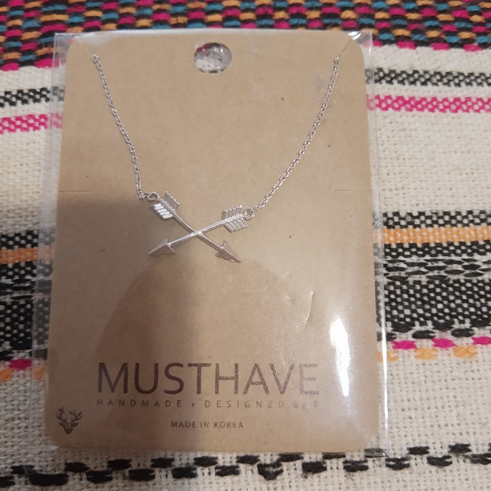 Arrows necklace